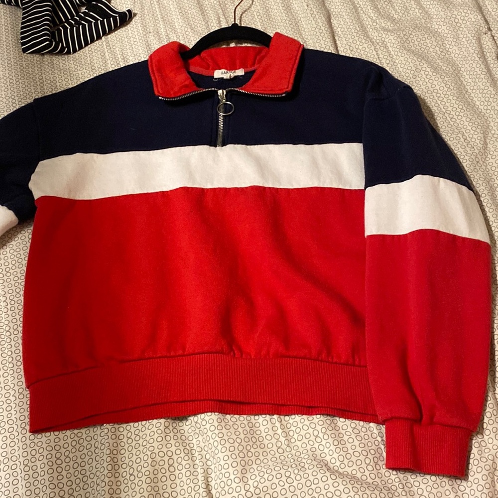 Garage red black and white cropped sweat shirt size M